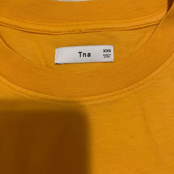 Brand New TNA top from Aritzia - Picture 2 of 4